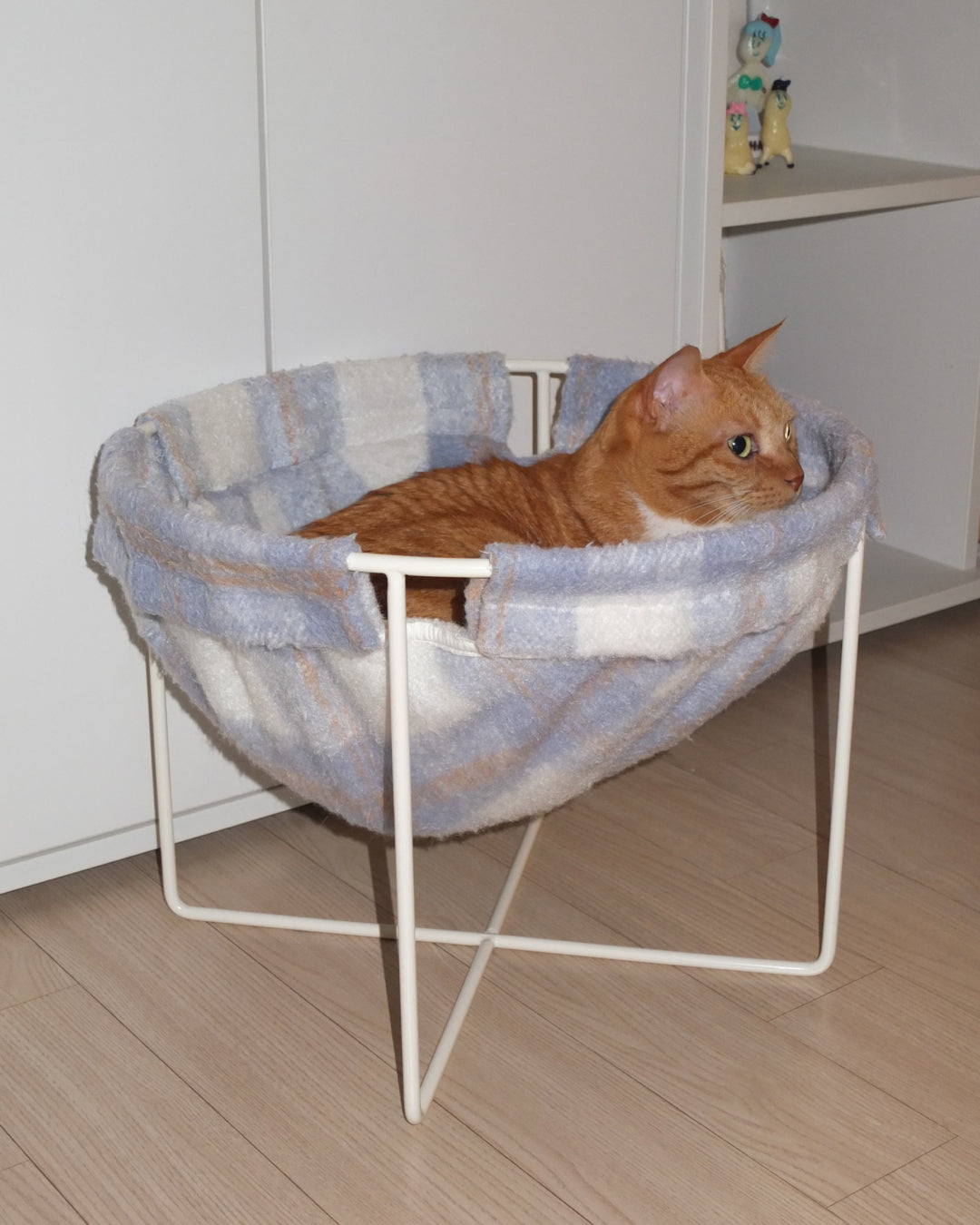 Msdfvs | Plaid Pattern Pet Hammock for Visually Defined Indoor Spaces