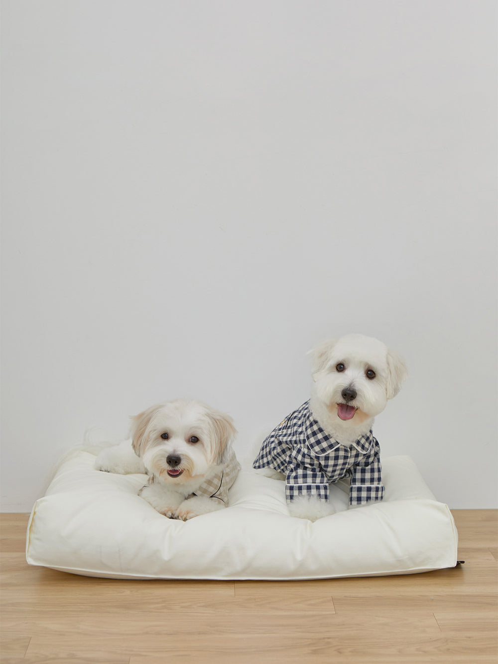 Msdfvs | Cream Tone Pet Bed for Softly Balanced Indoor Spaces