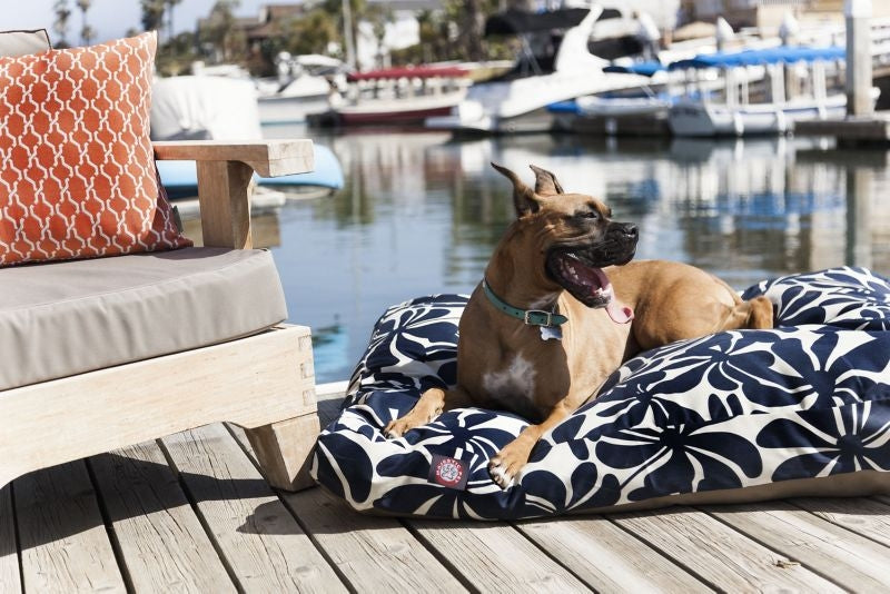 Msdfvs | Rectangular Outdoor Pet Bed in Navy Blue, Patterned Dog Bed for Patio Spaces