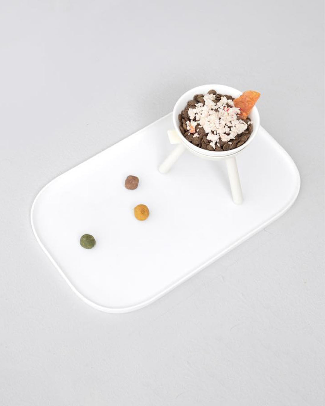 Msdfvs | White Pet Floor Mat for Clean and Defined Indoor Zones