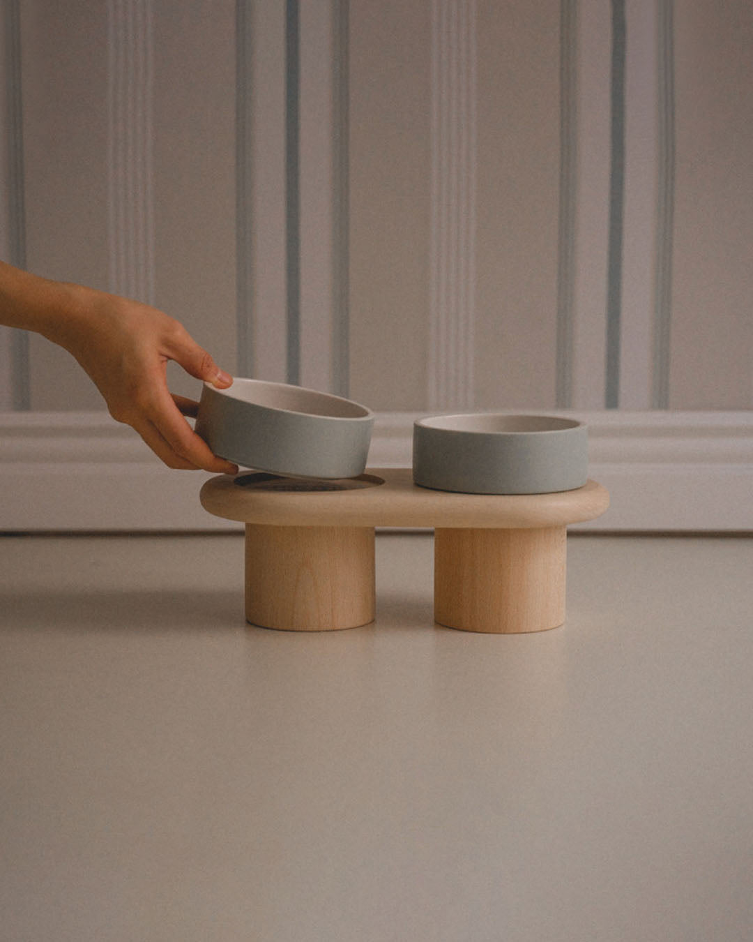 Msdfvs | Soft Green Pet Table for Calm Indoor Feeding Corners