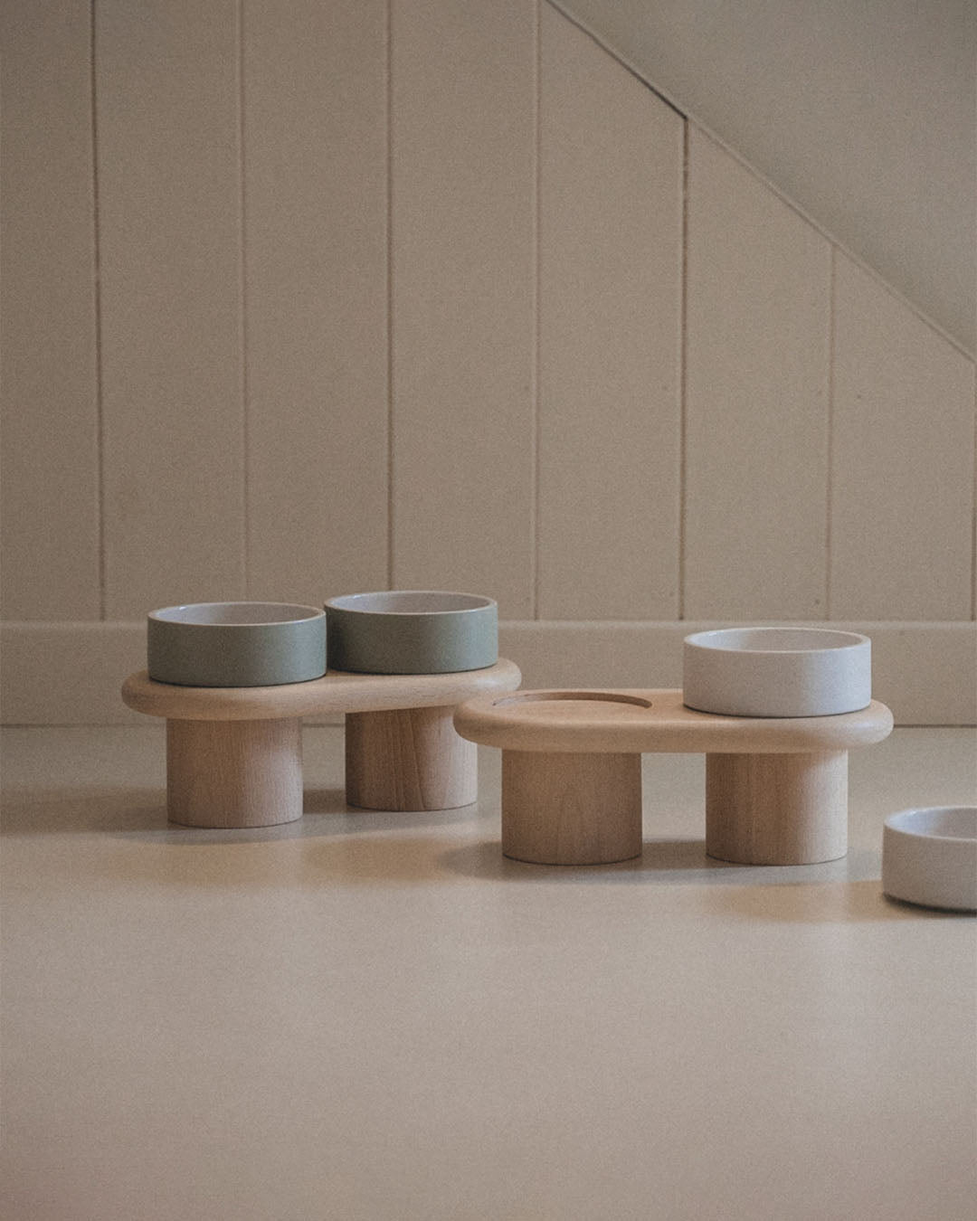 Msdfvs | Soft Green Pet Table for Calm Indoor Feeding Corners