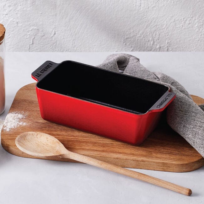 Classic Cast Iron Signature Loaf Pan