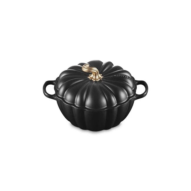 Classic Pumpkin Cocotte, 4 Quart - Licorice with Gold Knob